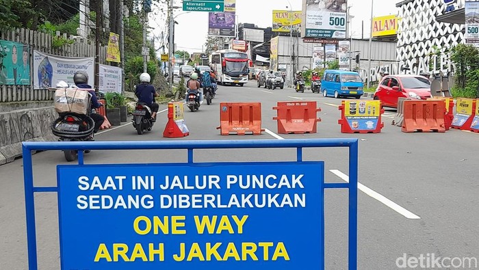 one-way-puncak-bogor-arah-jakarta-m-sholihindetikcom_169